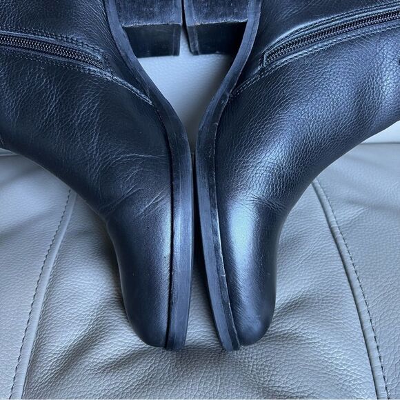 Lola Cruz Sz 39 8 Black Leather Ankle Boots with Fringe Side Zipper Pointed Toe - Picture 4 of 16